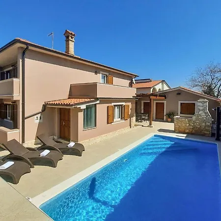 Magnifica Tatil Evi Pula